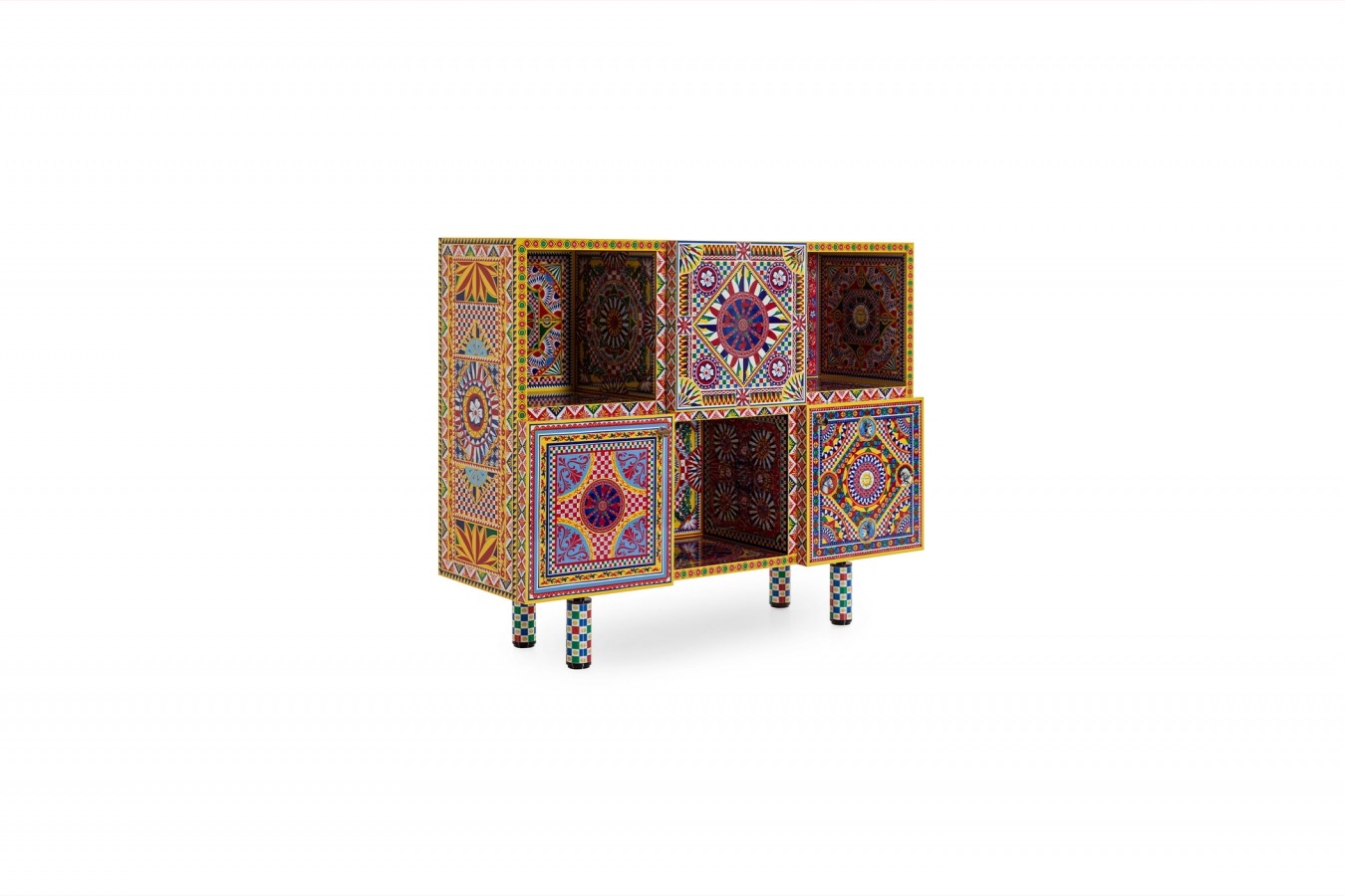 Уникальная коллекция мебели и декора от Dolce&Gabbana